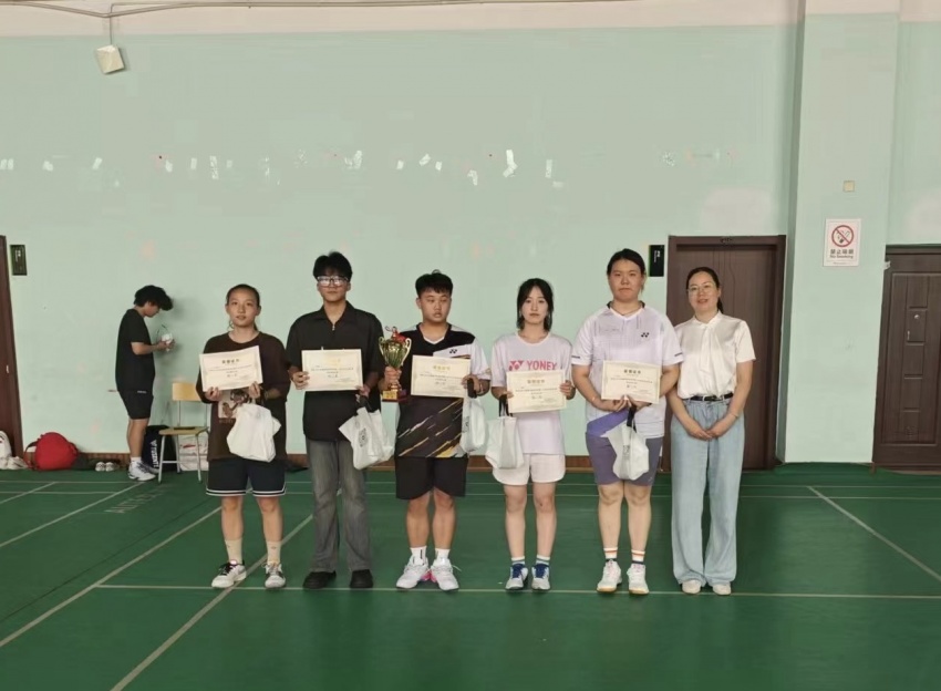 羽毛球5.jpg